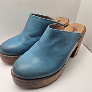 Free People Suki Platform Clogs Distressed Denim Blue Sz 8.5 38.5 Wooden Heels
